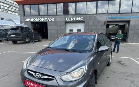 Hyundai Solaris II рестайлинг, 2011 год, 670 000 рублей, 1 фотография