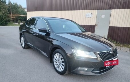 Skoda Superb III рестайлинг, 2016 год, 1 400 000 рублей, 3 фотография