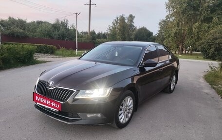Skoda Superb III рестайлинг, 2016 год, 1 400 000 рублей, 4 фотография
