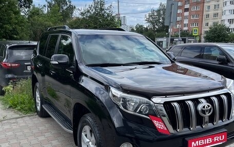 Toyota Land Cruiser Prado 150 рестайлинг 2, 2016 год, 4 250 000 рублей, 1 фотография