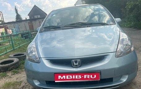 Honda Jazz I рестайлинг, 2005 год, 500 000 рублей, 1 фотография