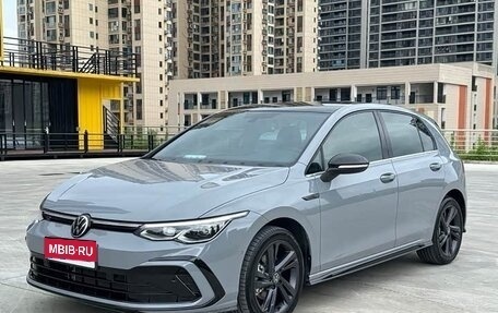 Volkswagen Golf VIII, 2022 год, 2 130 000 рублей, 1 фотография