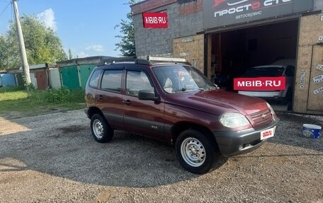 Chevrolet Niva I рестайлинг, 2004 год, 250 000 рублей, 2 фотография