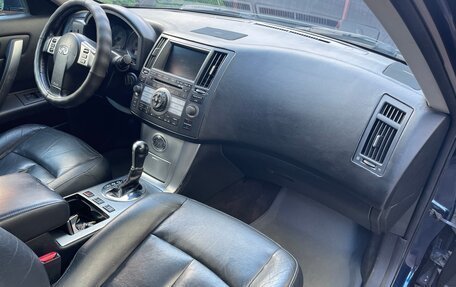 Infiniti FX I, 2007 год, 850 000 рублей, 15 фотография