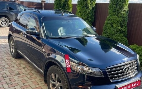 Infiniti FX I, 2007 год, 850 000 рублей, 24 фотография