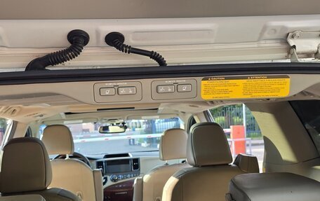 Toyota Sienna III, 2012 год, 2 050 000 рублей, 8 фотография