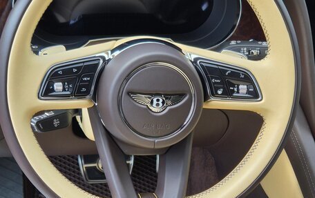 Bentley Bentayga I, 2021 год, 21 000 000 рублей, 12 фотография