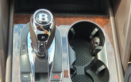 Bentley Bentayga I, 2021 год, 21 000 000 рублей, 16 фотография