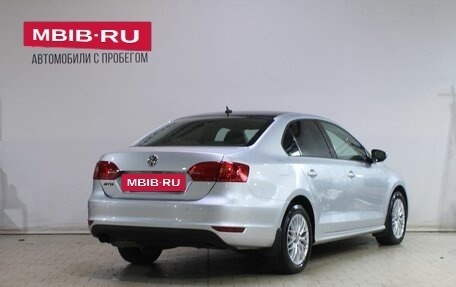 Volkswagen Jetta VI, 2011 год, 729 000 рублей, 2 фотография