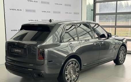 Rolls-Royce Cullinan, 2021 год, 45 000 000 рублей, 4 фотография