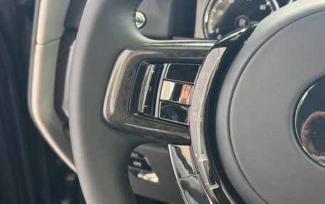 Rolls-Royce Cullinan, 2021 год, 45 000 000 рублей, 14 фотография