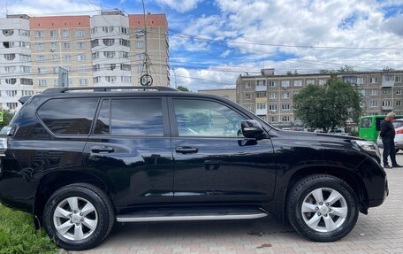 Toyota Land Cruiser Prado 150 рестайлинг 2, 2016 год, 4 250 000 рублей, 3 фотография