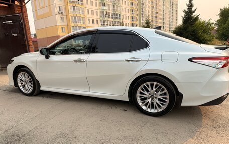 Toyota Camry, 2018 год, 2 950 000 рублей, 4 фотография