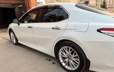 Toyota Camry, 2018 год, 2 950 000 рублей, 6 фотография