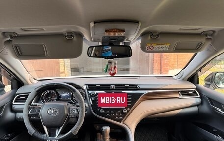 Toyota Camry, 2018 год, 2 950 000 рублей, 11 фотография