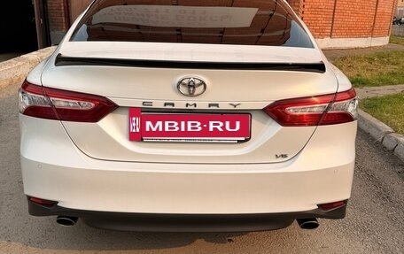 Toyota Camry, 2018 год, 2 950 000 рублей, 3 фотография
