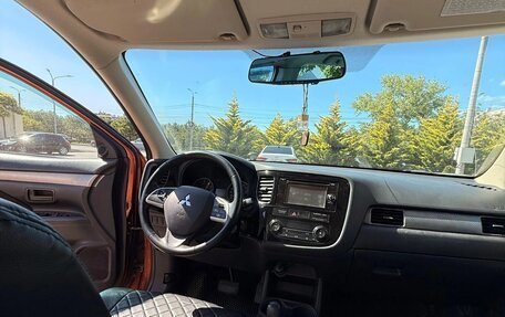 Mitsubishi Outlander III рестайлинг 3, 2012 год, 1 300 000 рублей, 11 фотография