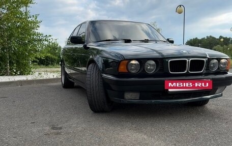 BMW 5 серия, 1995 год, 550 000 рублей, 2 фотография
