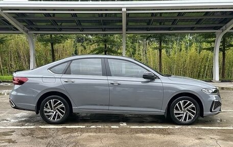 Volkswagen Lavida, 2023 год, 1 830 000 рублей, 7 фотография