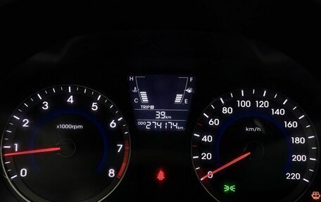 Hyundai Solaris II рестайлинг, 2011 год, 499 000 рублей, 24 фотография