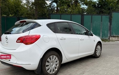 Opel Astra J, 2013 год, 699 000 рублей, 1 фотография