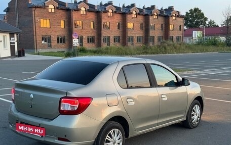 Renault Logan II, 2015 год, 600 000 рублей, 3 фотография