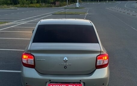 Renault Logan II, 2015 год, 600 000 рублей, 5 фотография