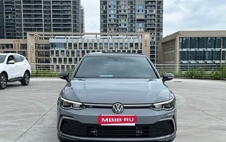 Volkswagen Golf VIII, 2022 год, 2 130 000 рублей, 2 фотография