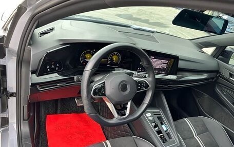 Volkswagen Golf VIII, 2022 год, 2 130 000 рублей, 9 фотография