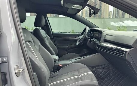 Volkswagen Golf VIII, 2022 год, 2 130 000 рублей, 16 фотография