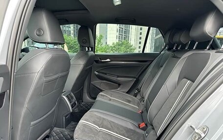 Volkswagen Golf VIII, 2022 год, 2 130 000 рублей, 18 фотография