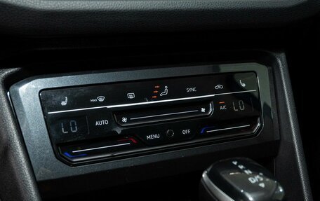 Volkswagen Tiguan II, 2021 год, 3 298 000 рублей, 11 фотография