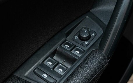 Volkswagen Tiguan II, 2021 год, 3 298 000 рублей, 15 фотография