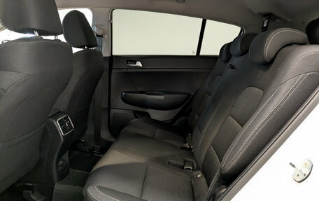KIA Sportage IV рестайлинг, 2021 год, 2 490 000 рублей, 12 фотография