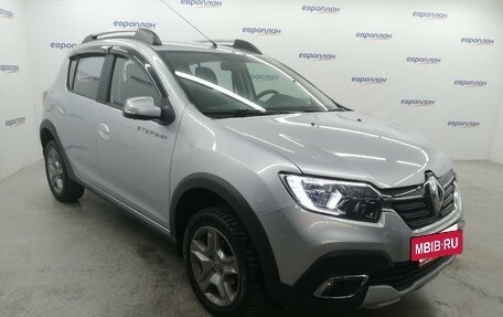Renault Sandero II рестайлинг, 2021 год, 1 478 000 рублей, 2 фотография