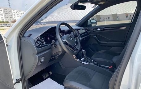 Volkswagen T-Roc I, 2022 год, 4 372 000 рублей, 10 фотография
