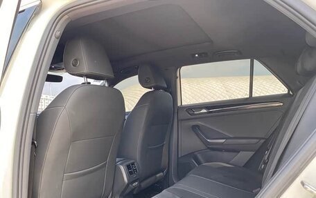 Volkswagen T-Roc I, 2022 год, 4 372 000 рублей, 15 фотография