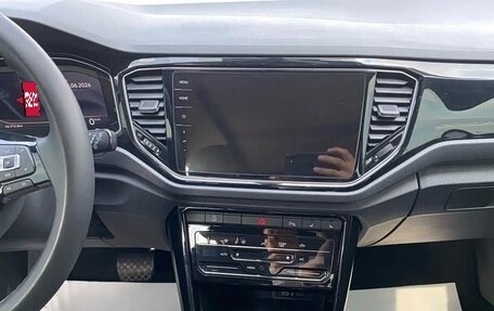 Volkswagen T-Roc I, 2022 год, 4 372 000 рублей, 12 фотография