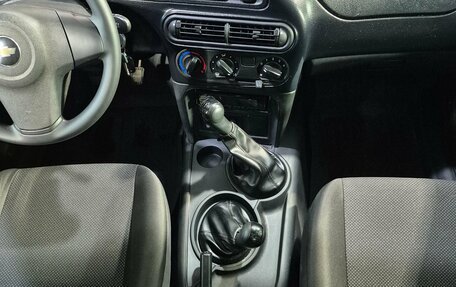 Chevrolet Niva I рестайлинг, 2015 год, 739 000 рублей, 13 фотография