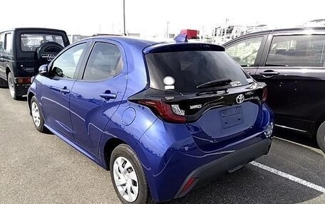 Toyota Yaris, 2020 год, 1 100 000 рублей, 6 фотография