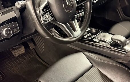 Mercedes-Benz CLA, 2019 год, 2 700 000 рублей, 4 фотография
