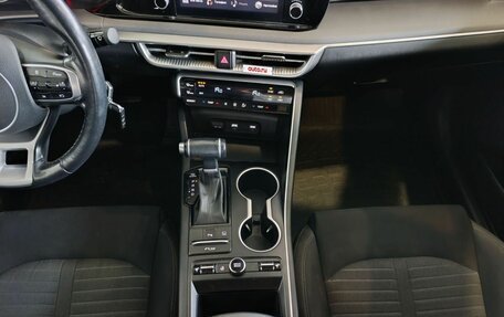 KIA K5, 2020 год, 2 550 000 рублей, 31 фотография