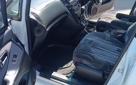 Toyota Harrier, 2002 год, 900 000 рублей, 10 фотография