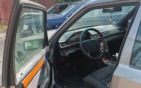 Mercedes-Benz E-Класс, 1992 год, 450 000 рублей, 11 фотография