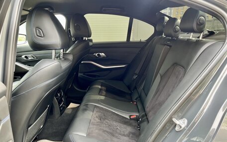 BMW 3 серия, 2019 год, 3 699 000 рублей, 18 фотография