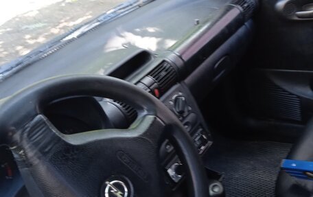 Opel Corsa B, 2000 год, 140 000 рублей, 4 фотография