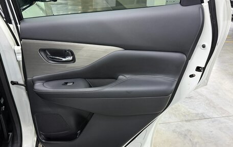 Nissan Murano, 2021 год, 2 700 000 рублей, 15 фотография