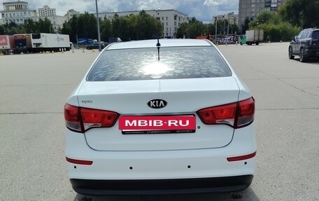 KIA Rio III рестайлинг, 2016 год, 950 000 рублей, 3 фотография