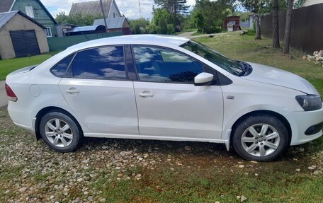 Volkswagen Polo VI (EU Market), 2012 год, 450 000 рублей, 2 фотография