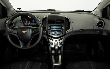 Chevrolet Aveo III, 2014 год, 640 000 рублей, 7 фотография